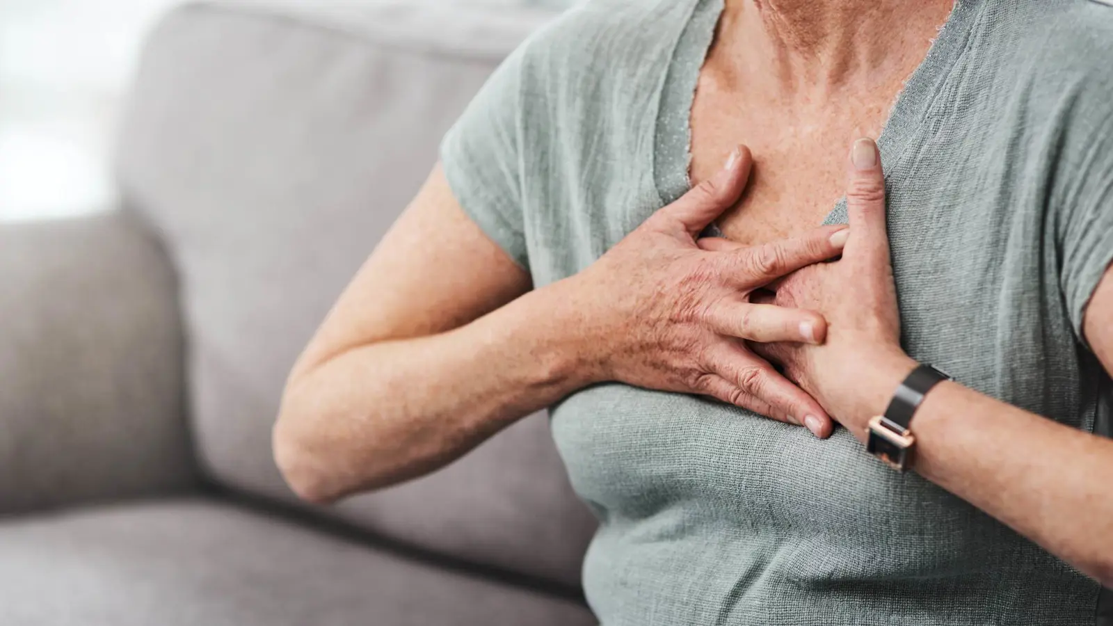 عادات يومية بسيطة قد تقيك من النوبات القلبية.. تعرف عليها