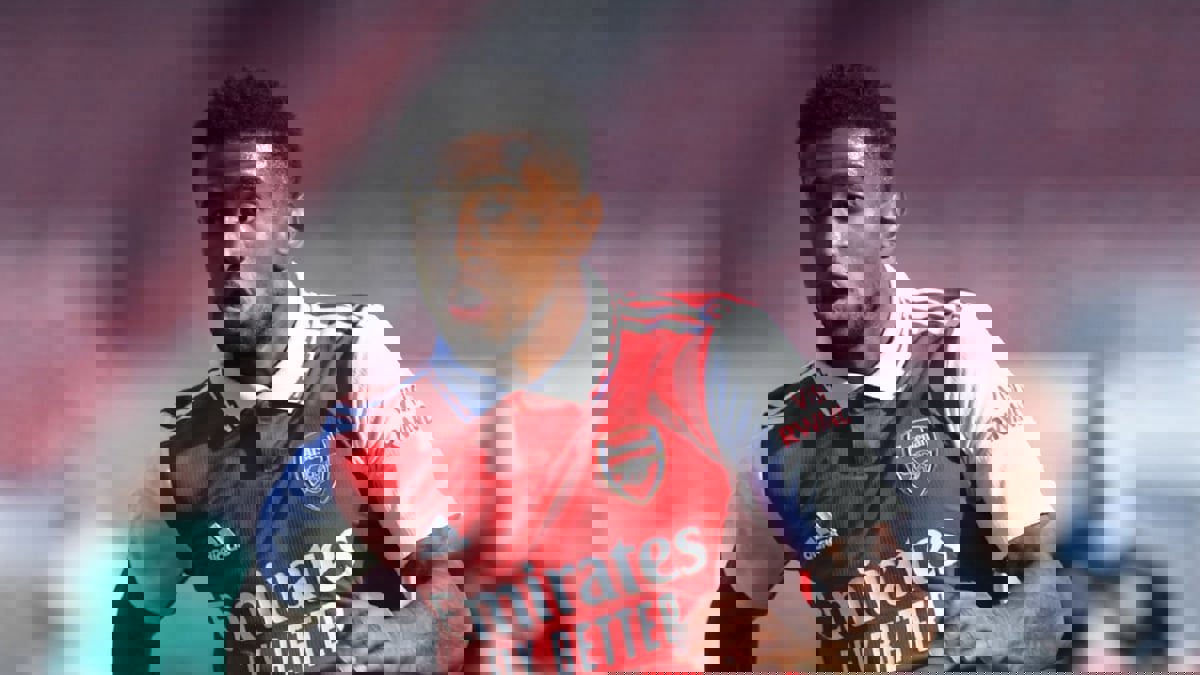 أرتيتا يحث الشاب ريس نيسلون على إثبات جدارته مع آرسنال
