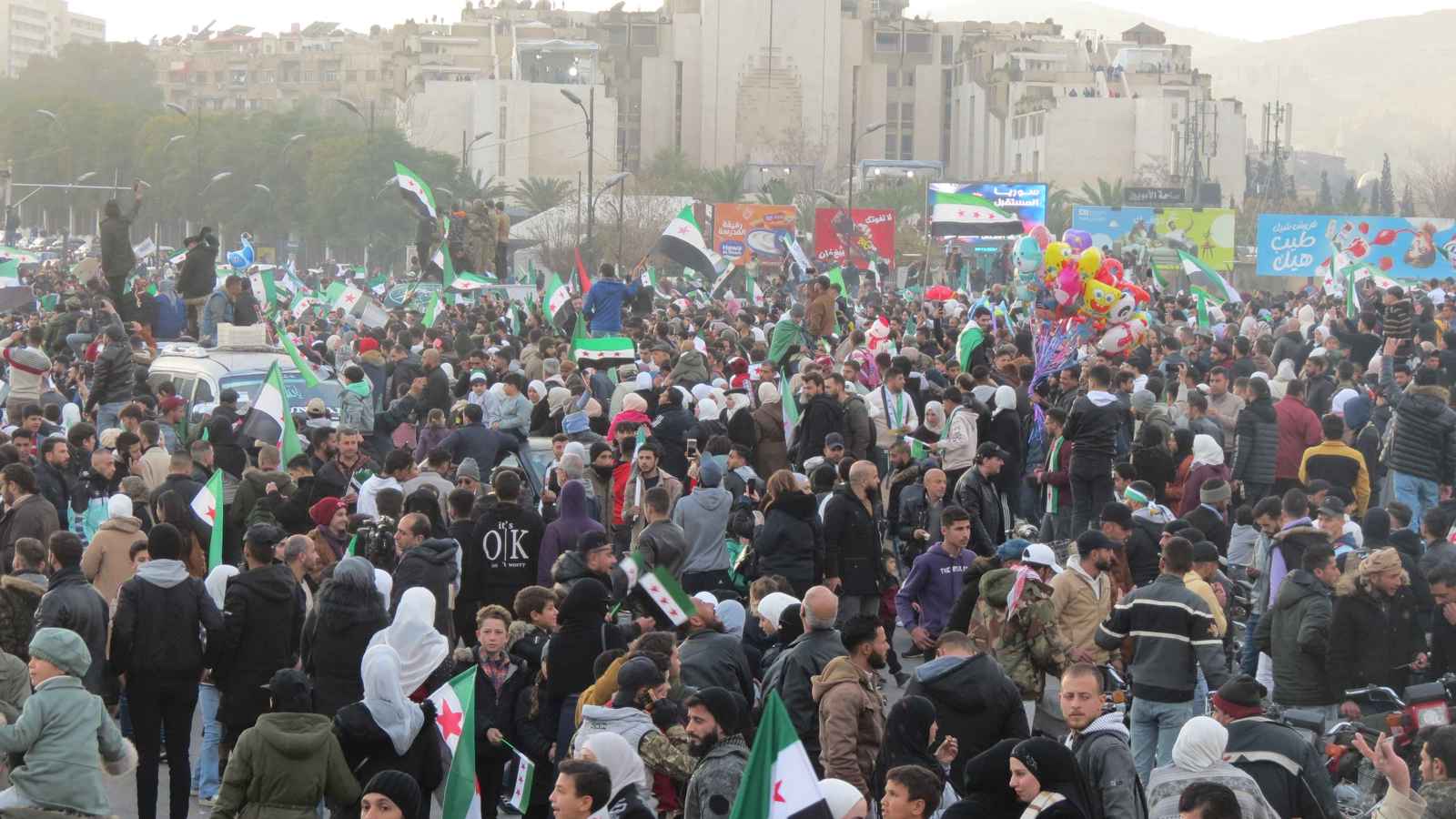 عام جديد بلا بشار الأسد.. كيف استقبل السوريون 2025؟