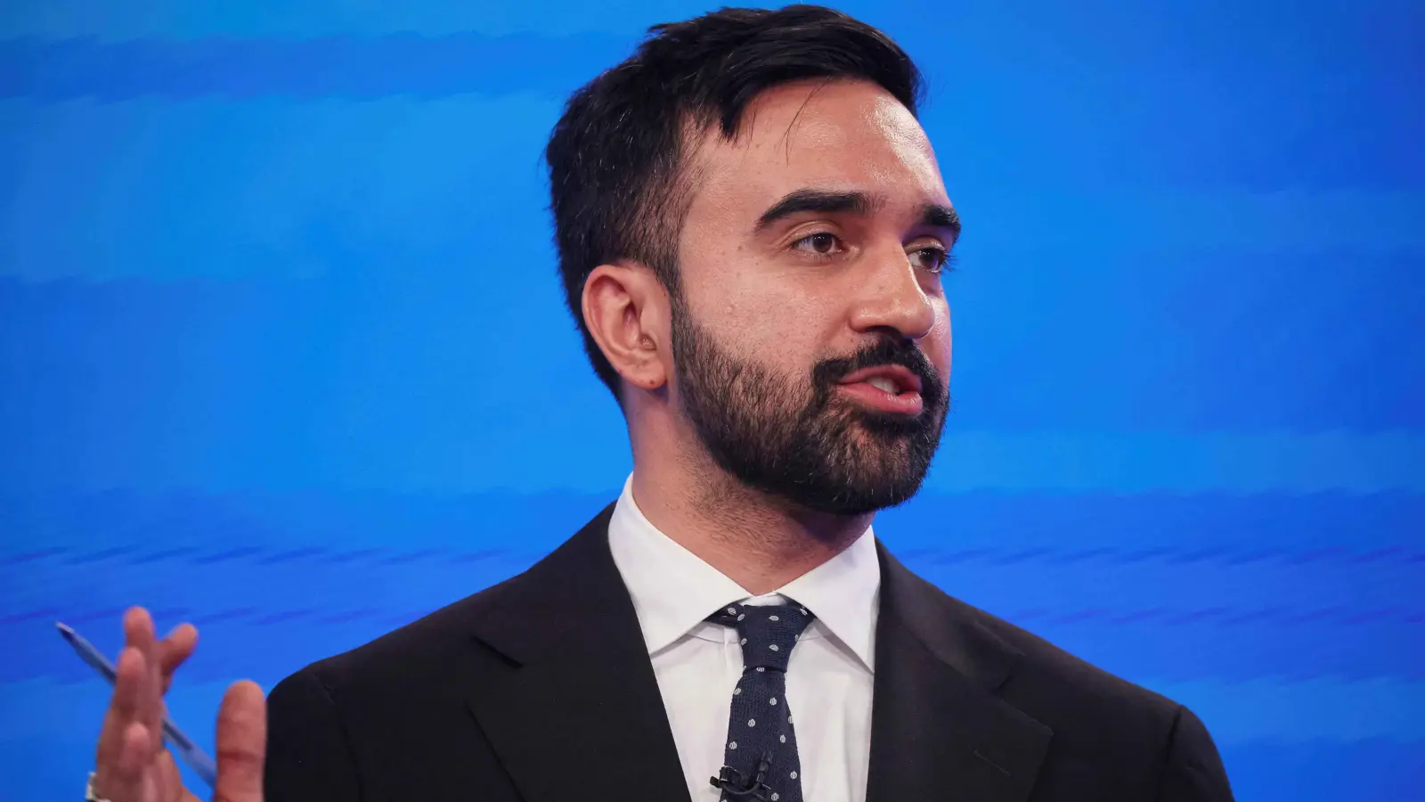 قبل أيام من موعد الاقتراع.. ممداني يتقدّم السباق إلى رئاسة بلدية نيويورك