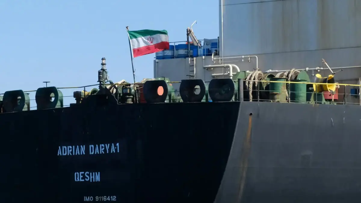 وصول ناقلة تحمل مليون برميل من النفط الإيراني للمياه الفنزويلية