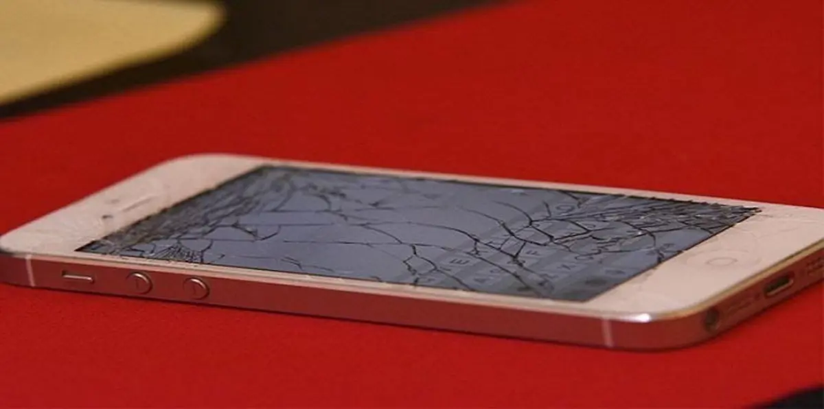 اختراع مواد تشبه جلد الإنسان لتصليح الهاتف الذكي ذاتيًا