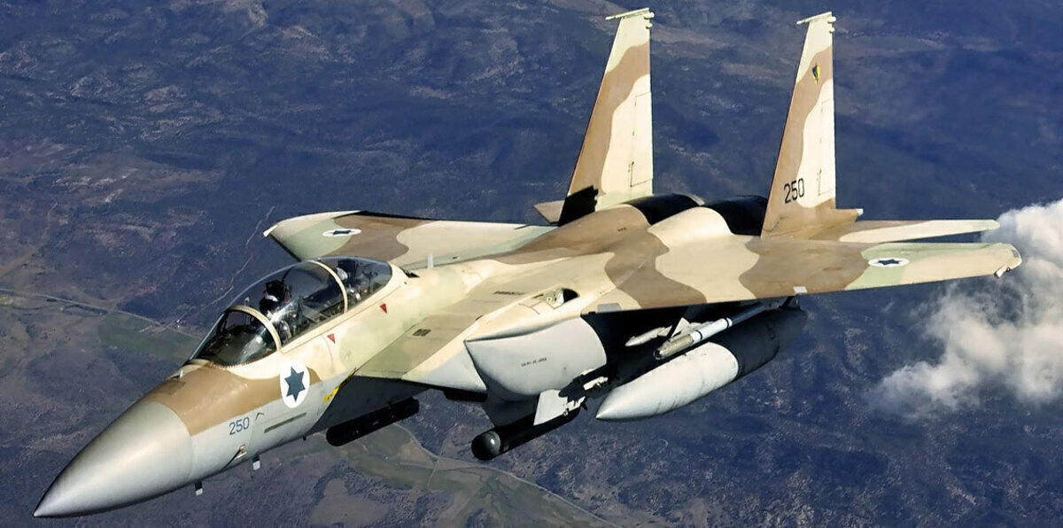 المقاتلات الإسرائيلية تقصف موقعًا لحماس جنوب غزة