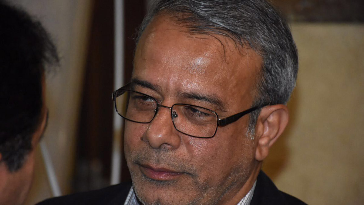 إيران تعتقل قياديًا إصلاحيًا طالب باستقالة خامنئي