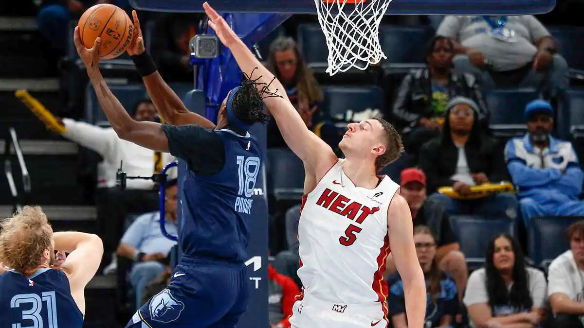 NBA.. ميامي هيت يسجل رقما قياسيا في فوزه الساحق على غريزليز