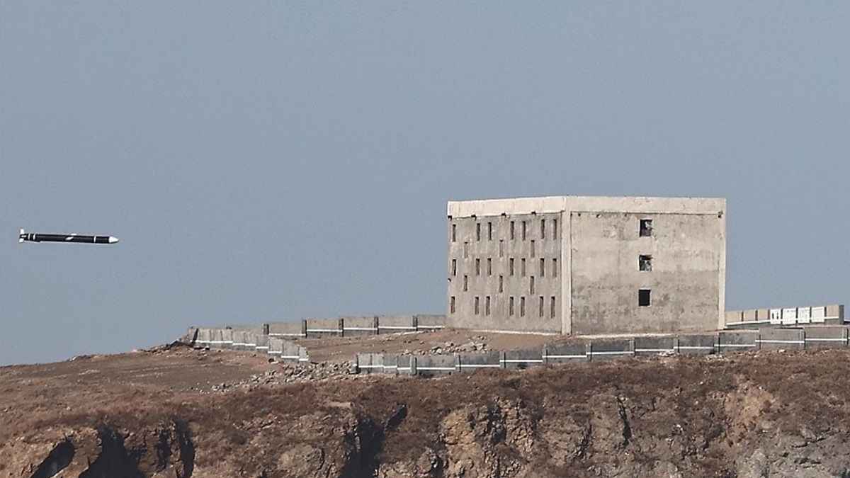 لإثبات الردع النووي.. كوريا الشمالية تختبر صواريخ كروز إستراتيجية