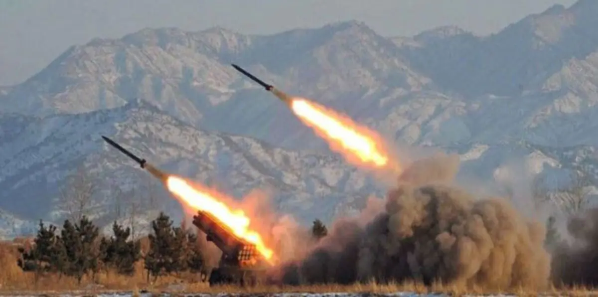 كوريا الشمالية تطلق 3 صواريخ باليستية