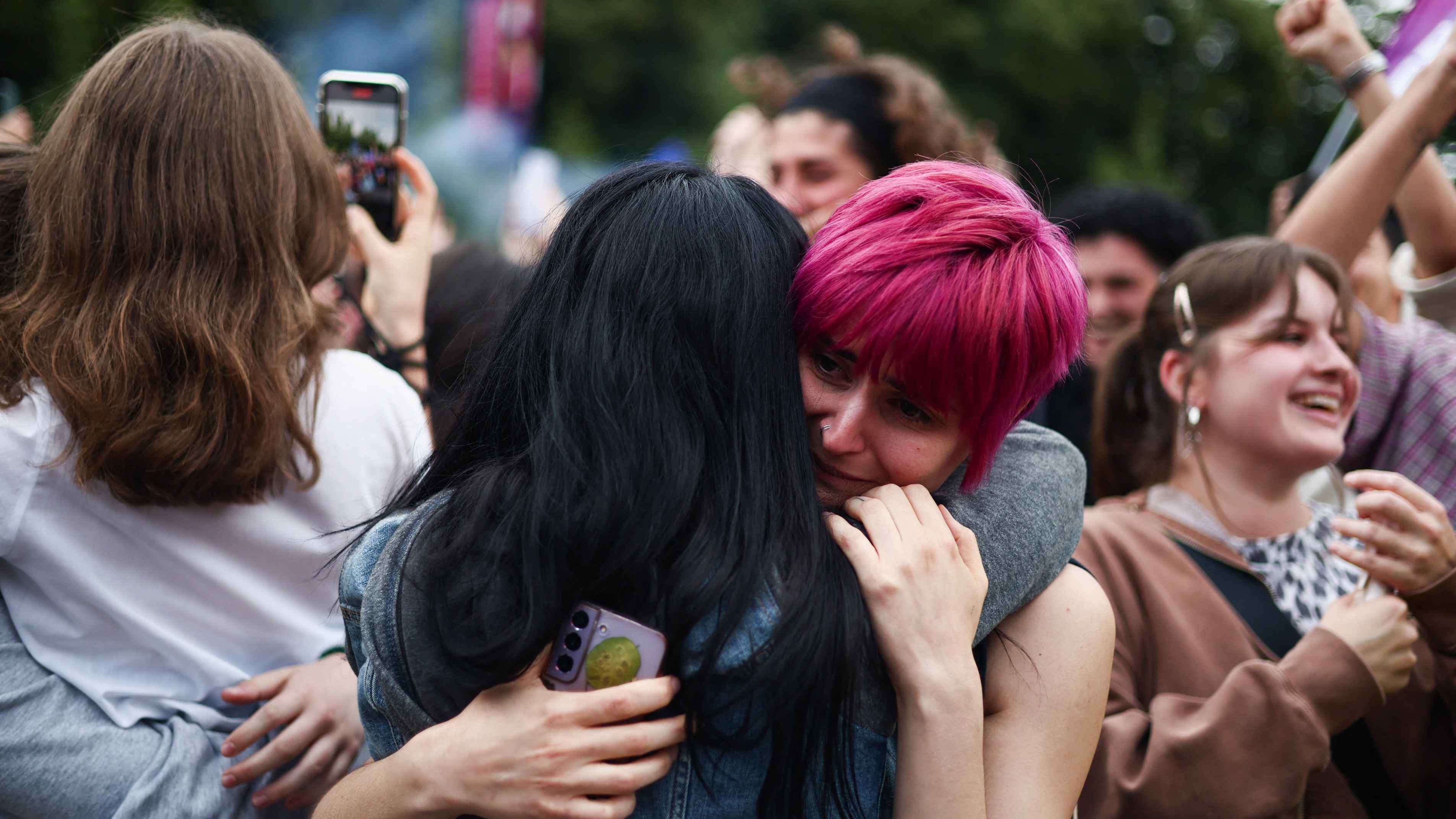 كيف قلب ائتلاف اليسار الطاولة على ماكرون واليمين المتطرف؟