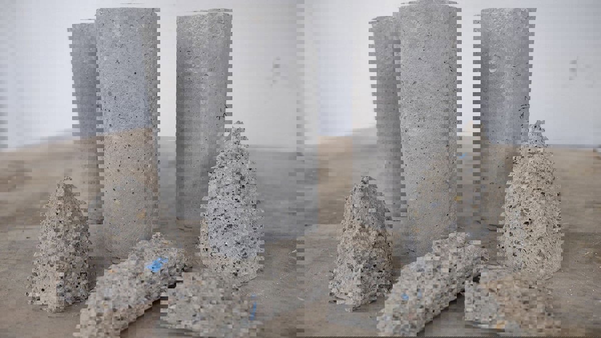 تقنية تستخدم معدات الوقاية الشخصية لزيادة متانة الخرسانة