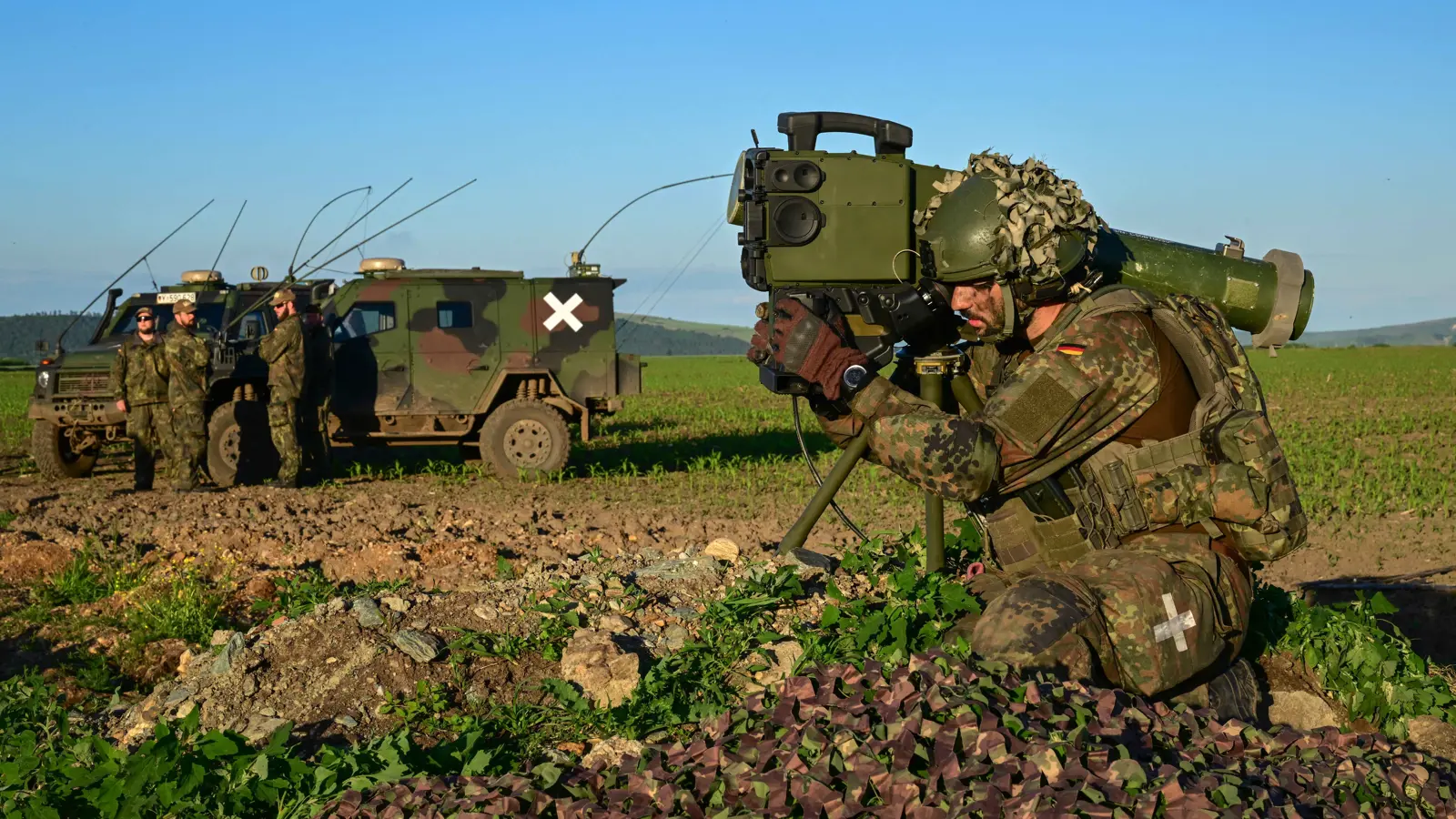 جوا وبرا وبحرا.. "الناتو" يبدأ تدريبات عسكرية واسعة بجناحه الشرقي