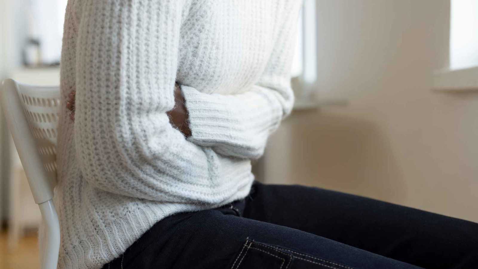 يخفيها بطنك دون أعراض.. ما هي الأورام الليفية؟