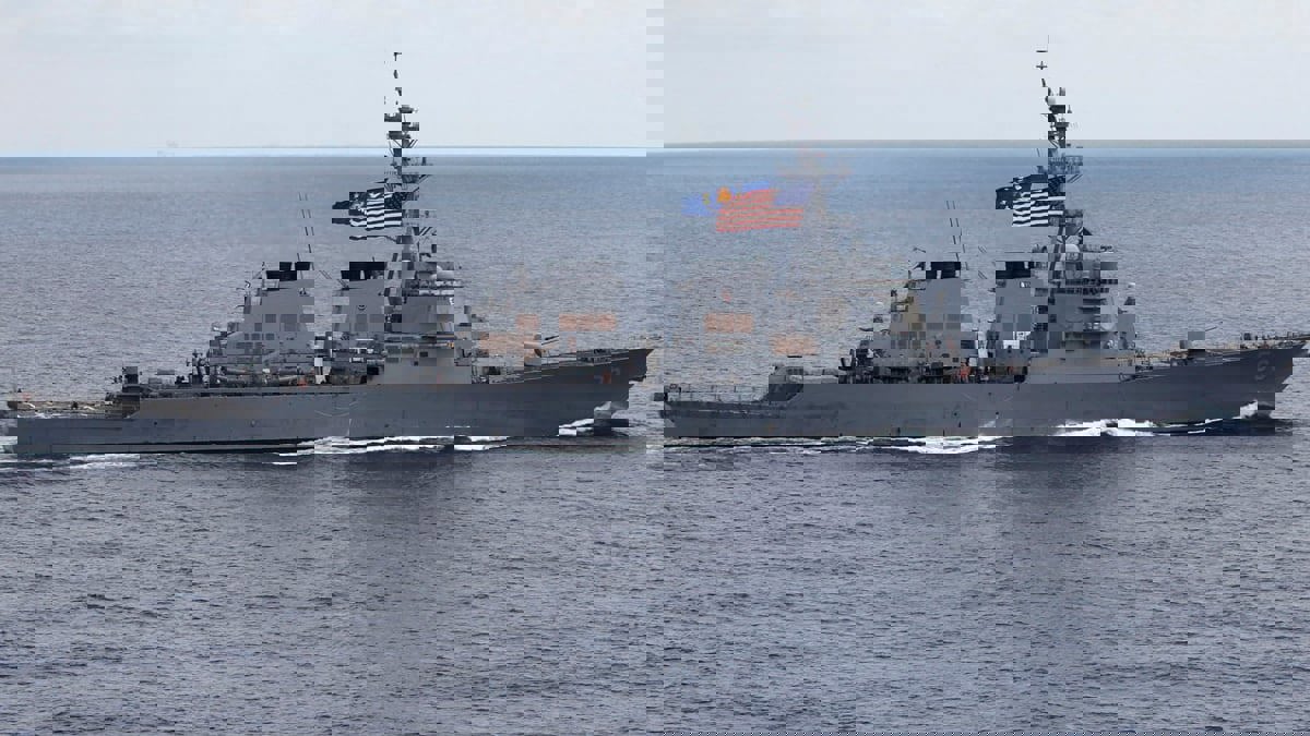 إيران: أمريكا هي من بدأت بالتحرش في مياه الخليج وتقوم بتحركات "هوليودية" (فيديو)