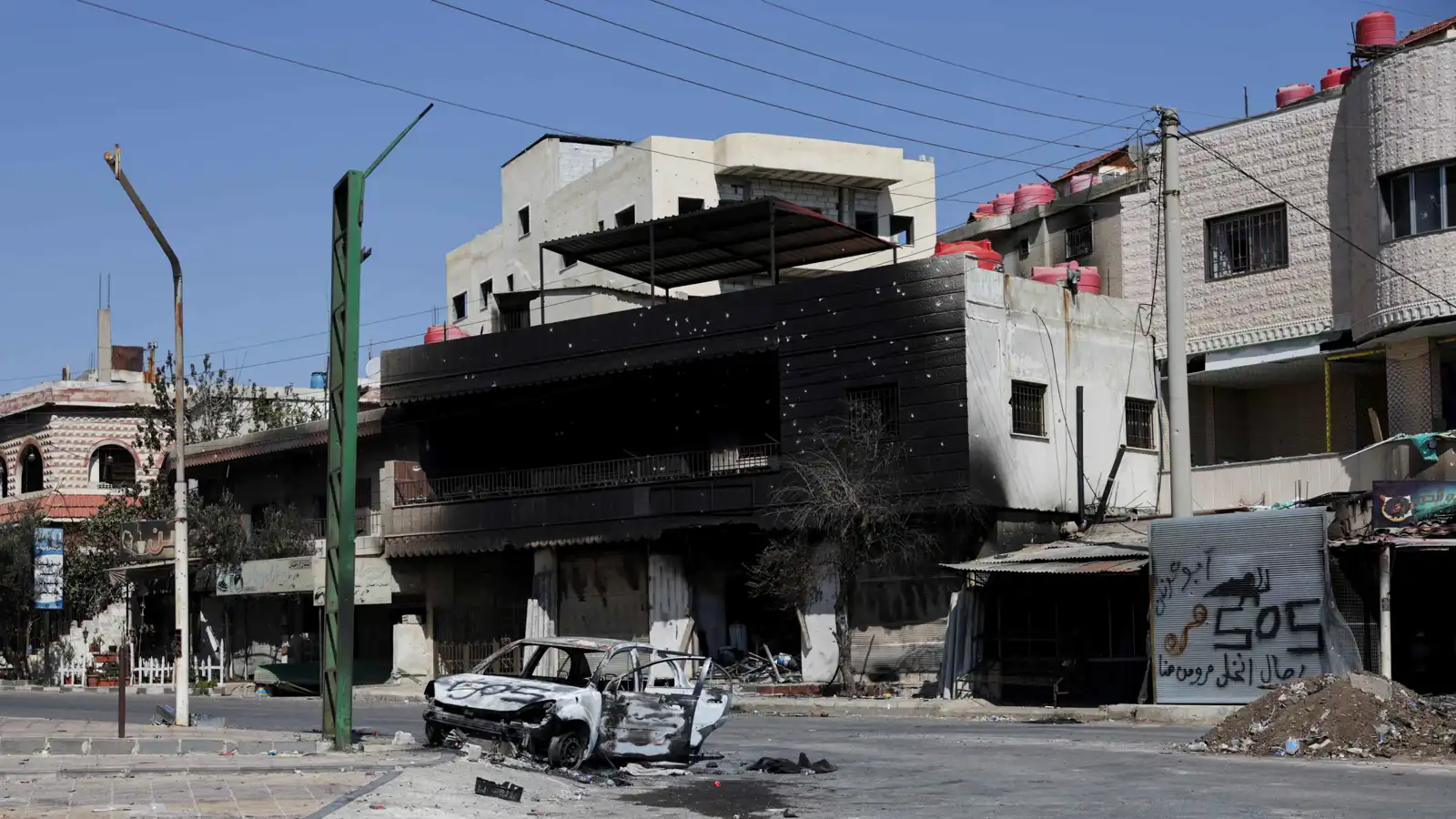 المرصد السوري: خروقات مستمرة لوقف إطلاق النار في السويداء (فيديو)