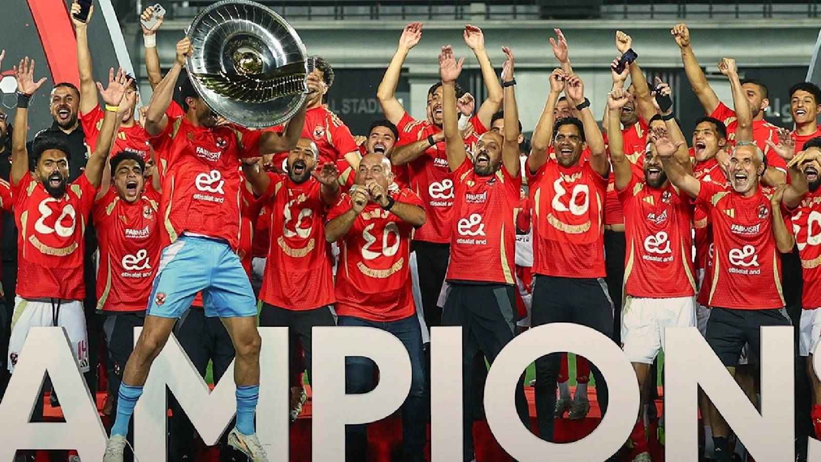 إخراج محمد سامي.. نجم الإسماعيلي يسخر بشدة من تتويج الأهلي المصري (صورة)