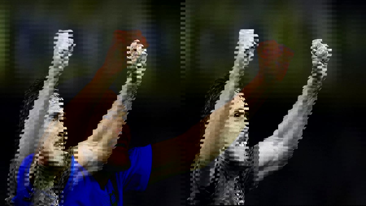 كافاني يهدر فرصة غريبة مع بوكا جونيورز (فيديو)