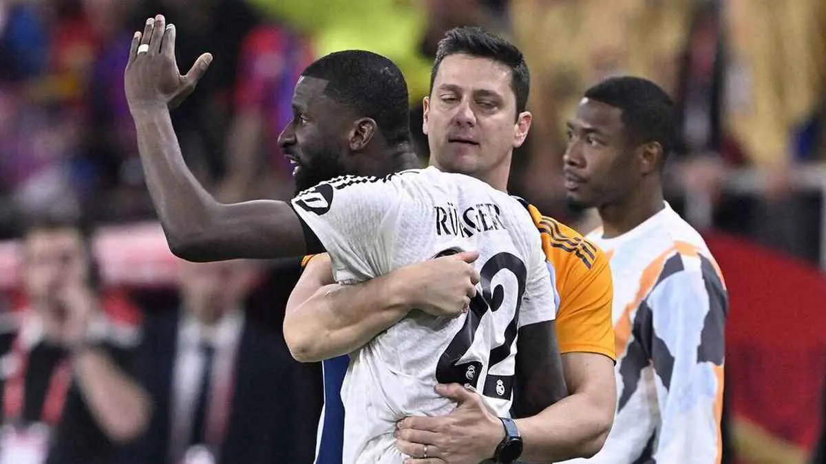 أول تعليق من روديغر بعد طرده في مباراة ريال مدريد وبرشلونة (صورة)