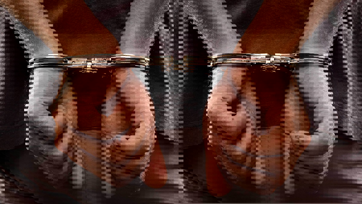 الإمارات.. أنباء عن ترحيل مصري أشاد بهجوم "إرهابي" في سيناء