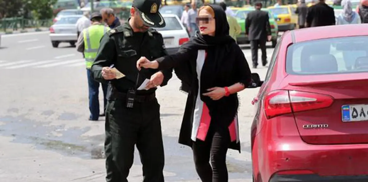 حملة أمنيّة ضد الفتيات غير المحجّبات في طهران