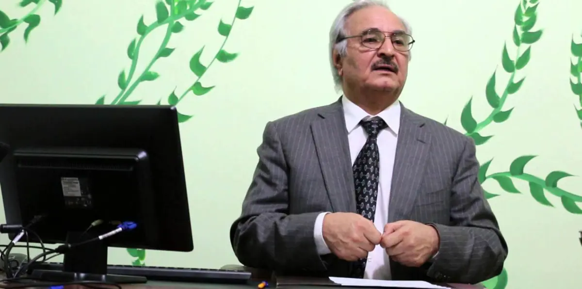 حفتر يتهم "المجلس الرئاسي" بدعم عصابات تعتدي على المهاجرين وتنتهك حقوقهم (صور)