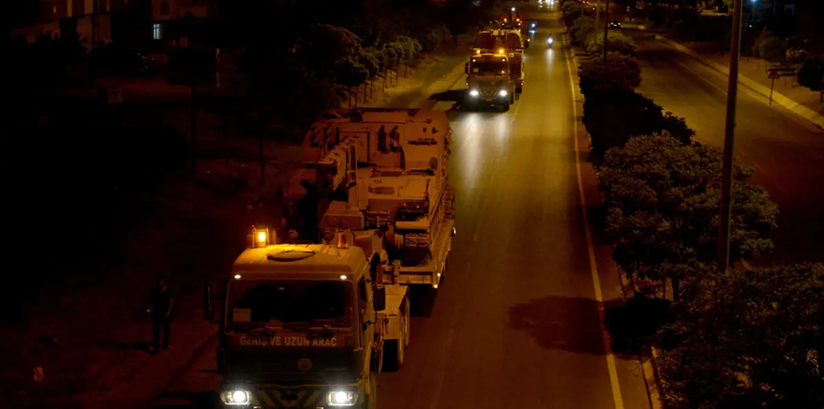 تركيا تدفع تعزيزات عسكرية إلى منطقة كليس الحدودية مع سوريا