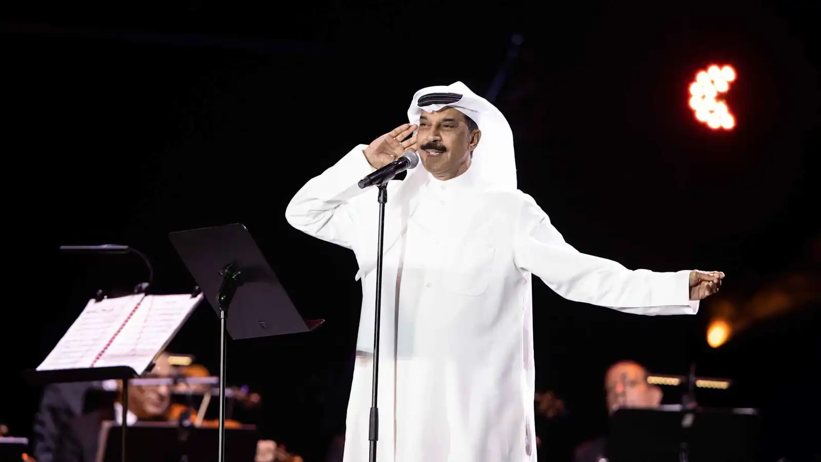 "إطلالة مبشرة".. تطورات إيجابية في حالة عبد الله الرويشد الصحية