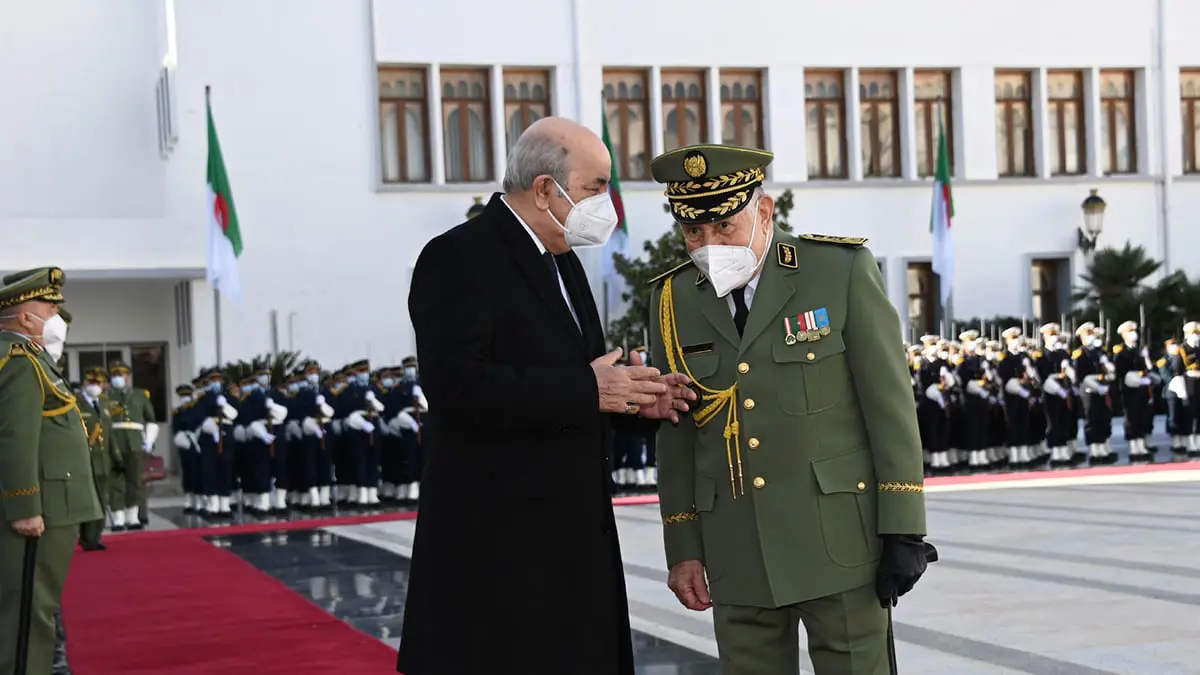 "جون أفريك": تبون وشنقريحة يقودان "ثورة صامتة" للسيطرة على الجهاز الأمني الجزائري