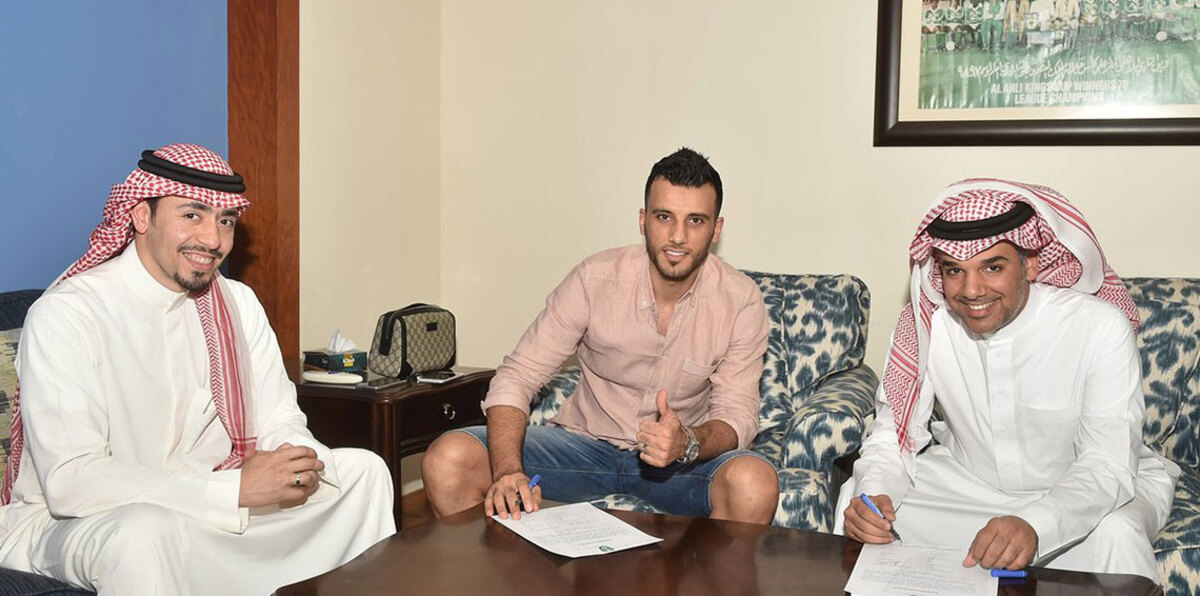 ردا على سعود آل سويلم.. تصريحات مثيرة لماجد النفيعي رئيس النادي الأهلي السعودي وعمر السومة‎ (فيديو)