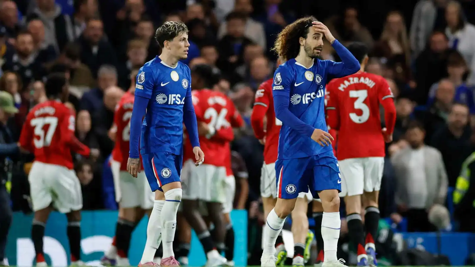 ارحل انت والمدرب.. أكثر لاعب أثار استياء جمهور تشيلسي ضد مانشستر يونايتد