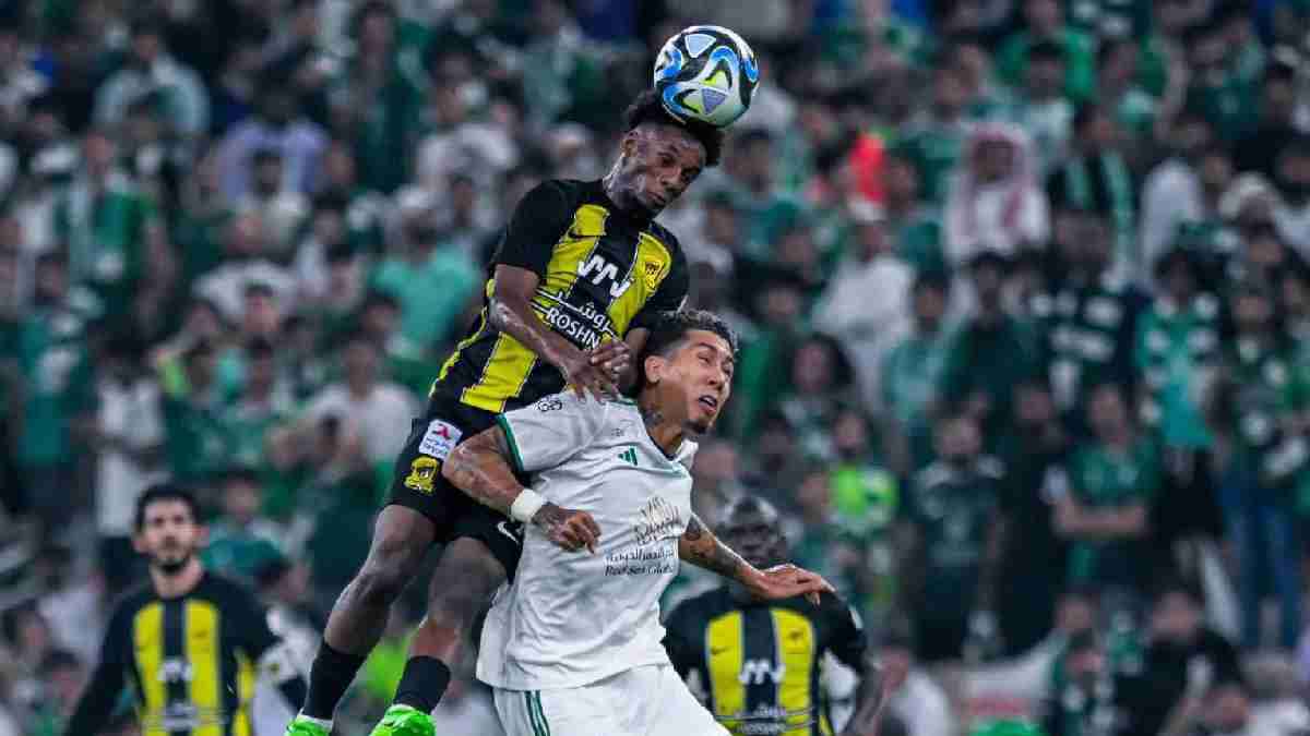 "التاريخ" يُسعد الأهلي قبل مواجهة الاتحاد في ديربي جدة