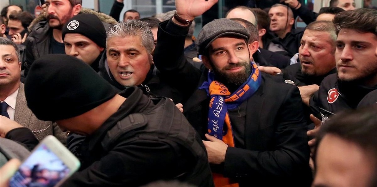 بعد اتهامات بالشجار والتحرش.. نادي إسطنبول بشاك شهير يُغرم توران 370 ألف يورو