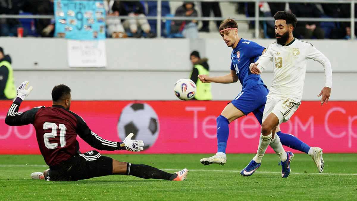 ليس رينارد وحده.. 3 أسباب وراء تراجع أداء المنتخب السعودي 