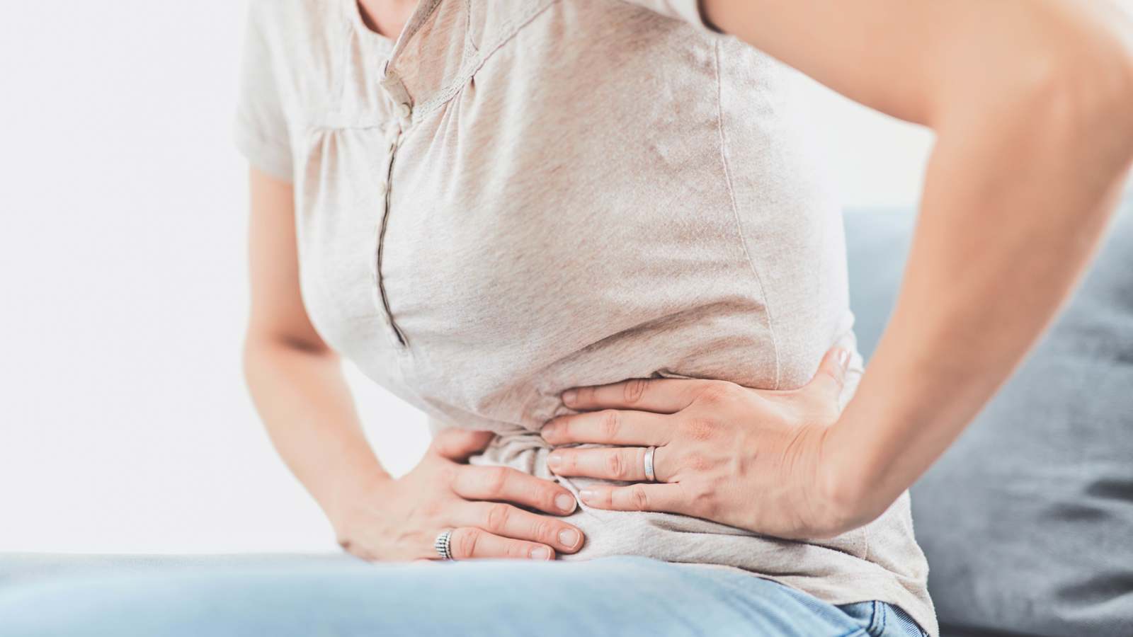 5 علاجات منزلية "فعالة" لتخفيف الالتهابات المعوية