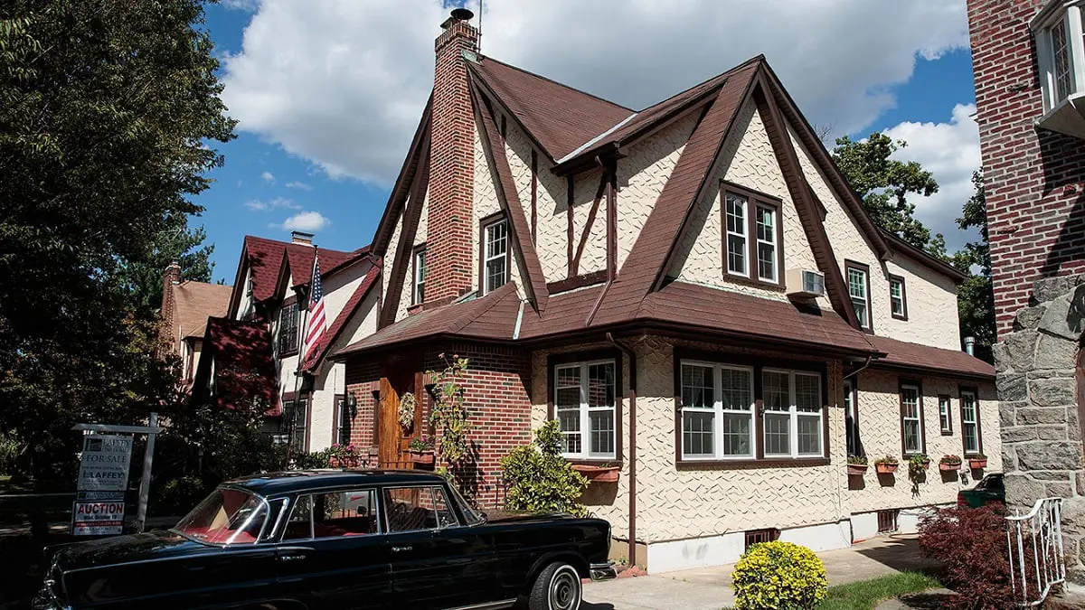 وكالة عقارية تعرض على أنصار ترامب شراء منزل طفولته لإهدائه له‎