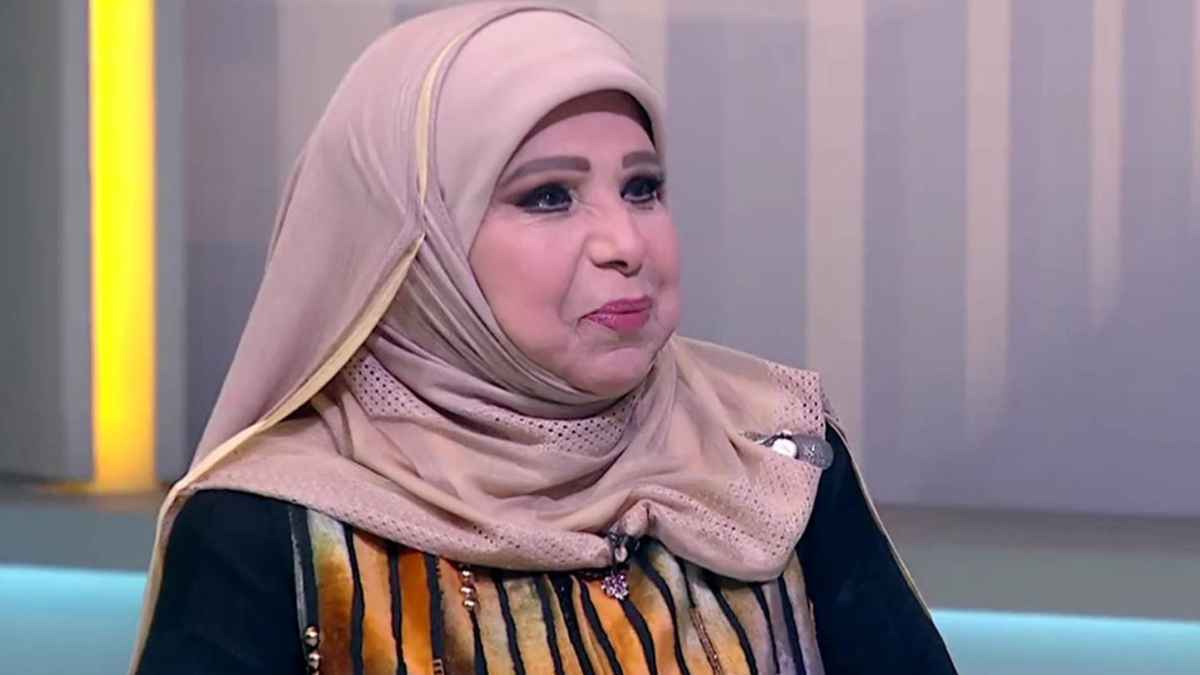 بعد سقوطها بعزاء سميحة أيوب.. تطورات الحالة الصحية لمديحة حمدي