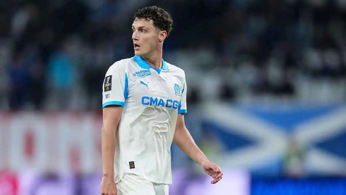 الهلال والنصر ينافسان أندية تركية لضم نجم إنتر ميلان