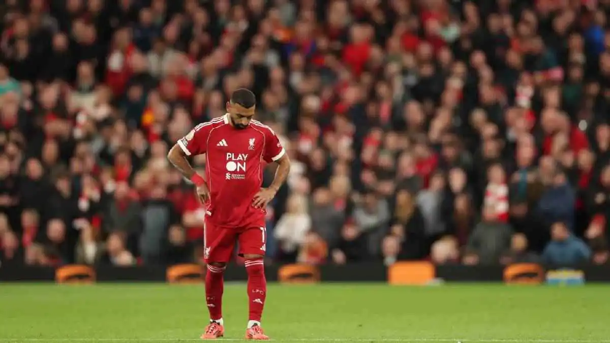 أسطورة مانشستر يونايتد: محمد صلاح سيستمر في الملاعب حتى 52 عاماً