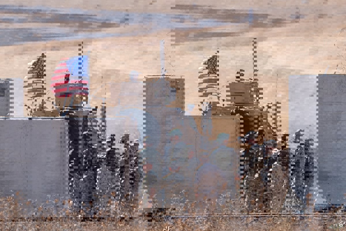 سوريا.. انفجارات قرب القاعدة الأمريكية في حقل العمر النفطي 