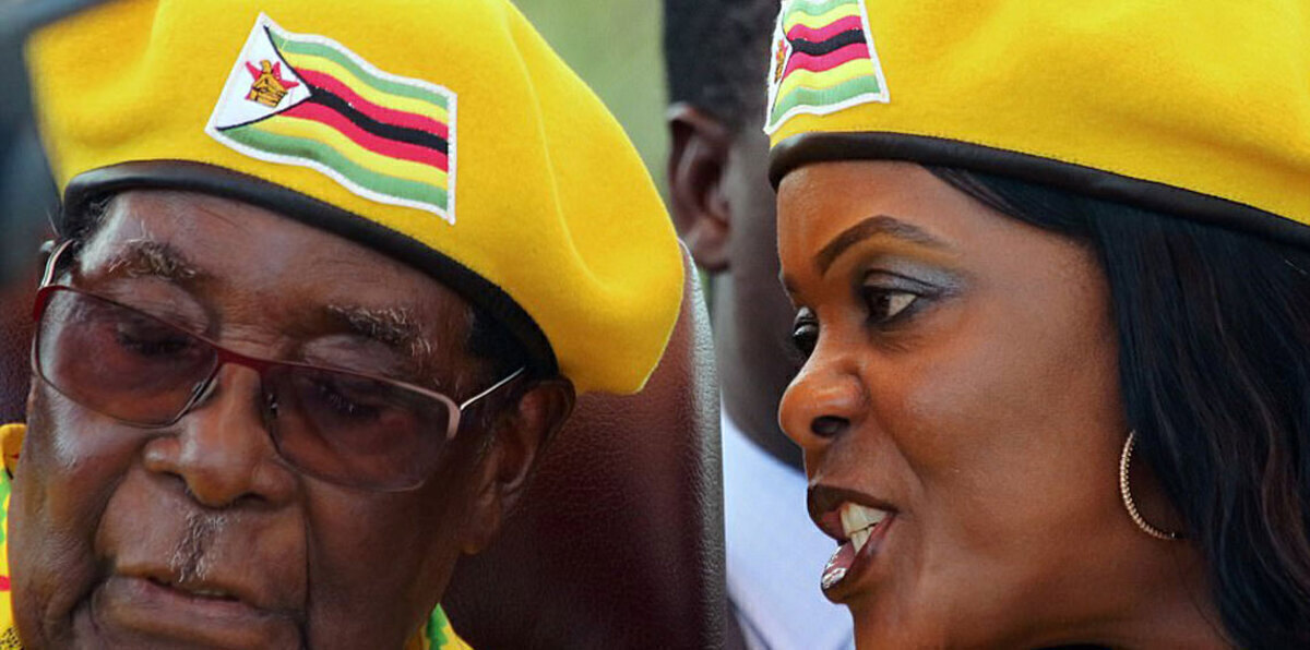 بالصور.. تعرف على المرأة التي صنعت الديكتاتور "موغابي"