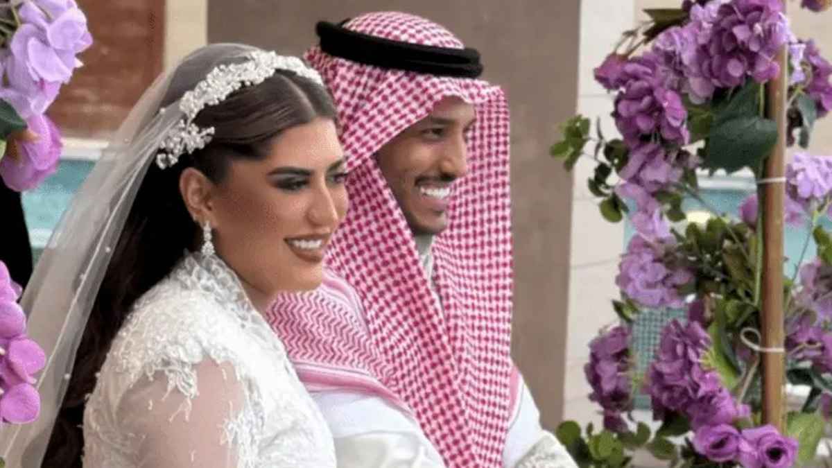 5 مقاطع لافتة من حفل زواج نايف هزازي وهديل خان (فيديو)