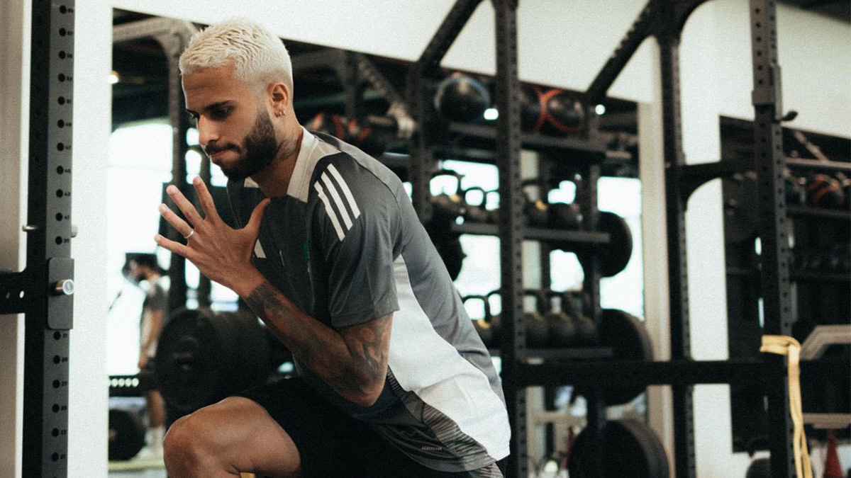 50%.. الأهلي السعودي يتلقى عرضا مثيرا لشراء نجمه