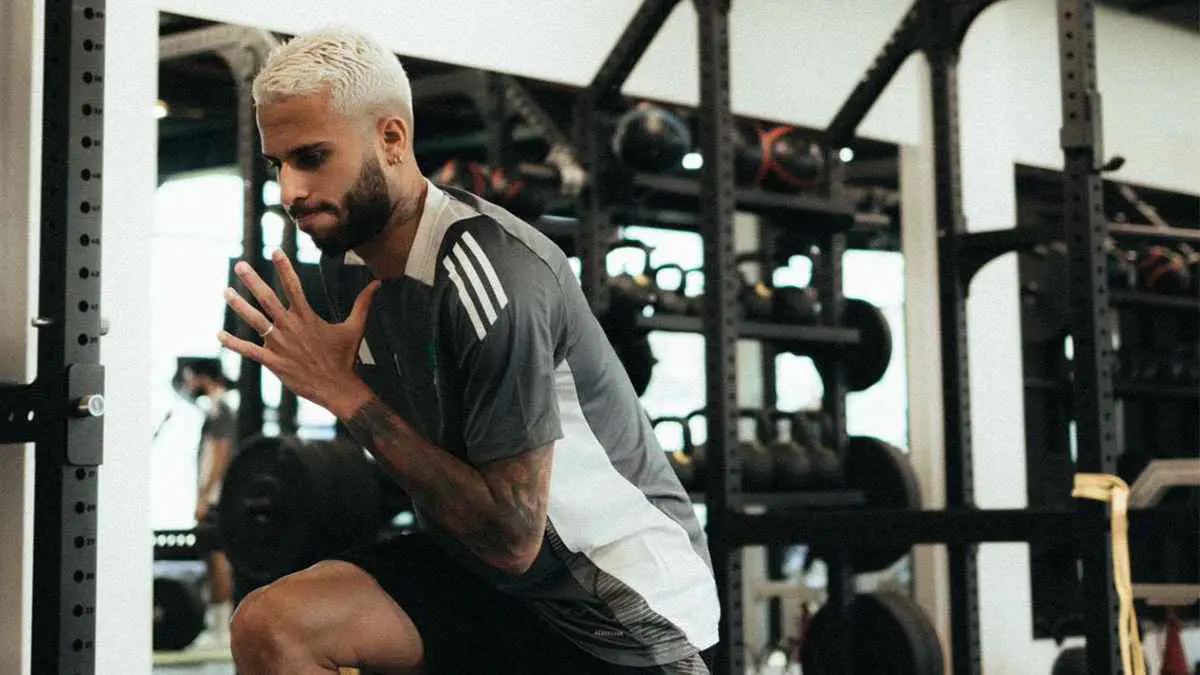 50%.. الأهلي السعودي يتلقى عرضا مثيرا لشراء نجمه