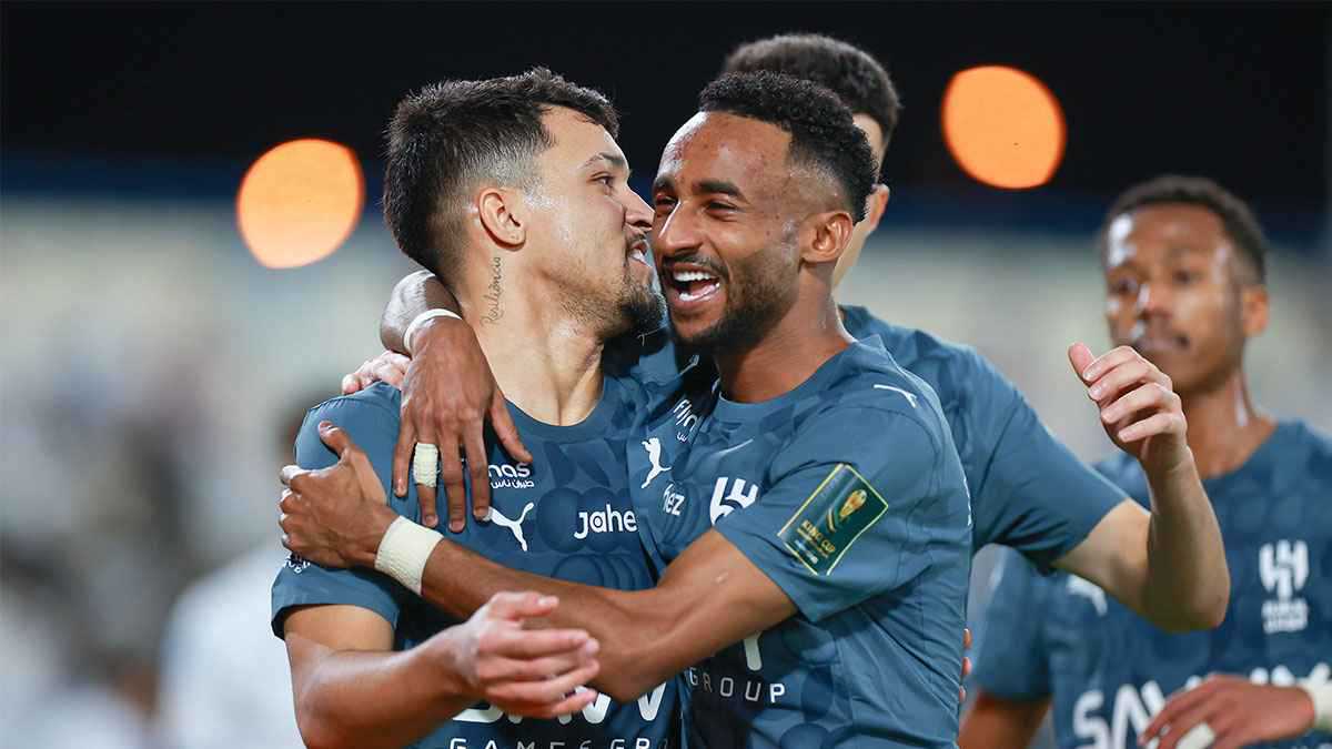 أكثر لاعب أبهر جمهور الهلال أمام الأخدود