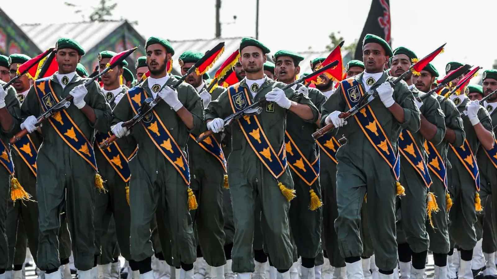 مقتل عنصرين من الحرس الثوري الإيراني بانفجار مخلفات الحرب مع إسرائيل