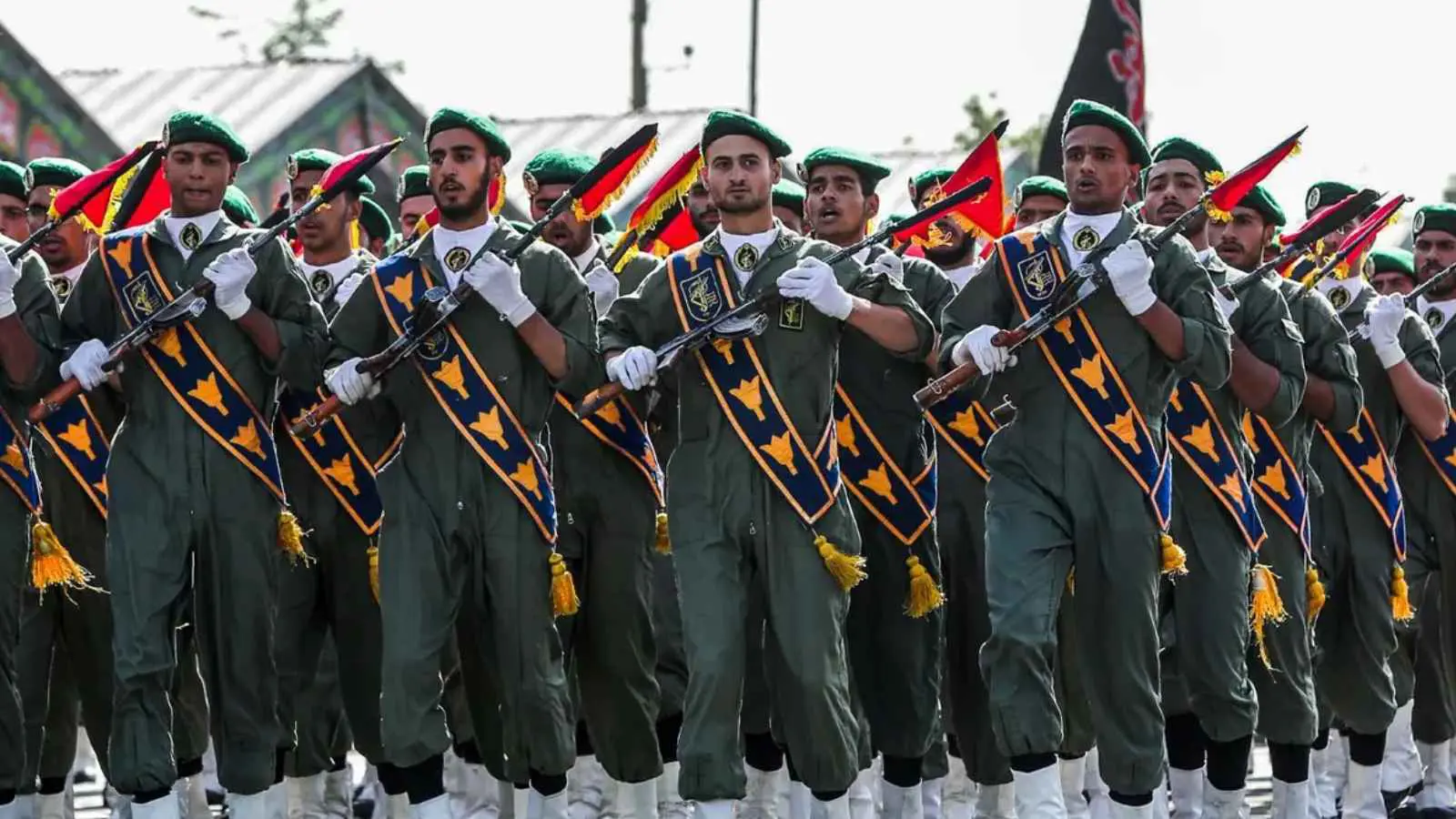 مقتل عنصرين من الحرس الثوري الإيراني بانفجار مخلفات الحرب مع إسرائيل