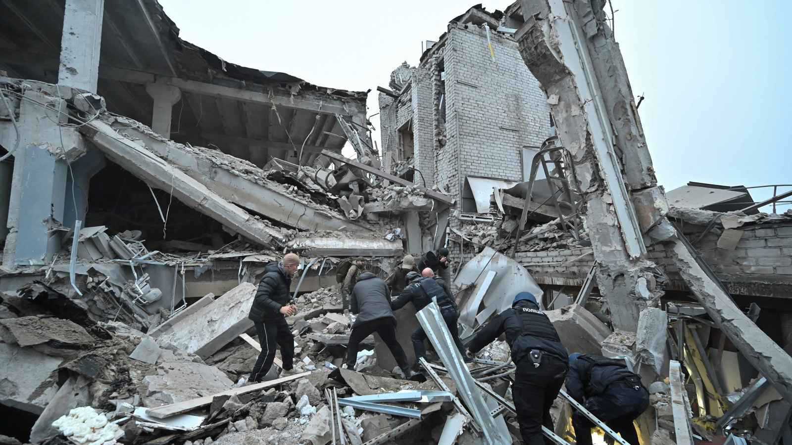 قتيلان في ضربات روسية على زابوريجيا وميكولايف جنوب أوكرانيا