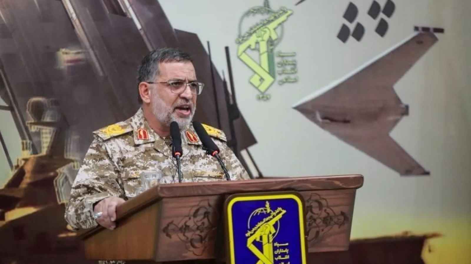 قيادي في الحرس الثوري الإيراني: ترامب مهزوم ومضطرب