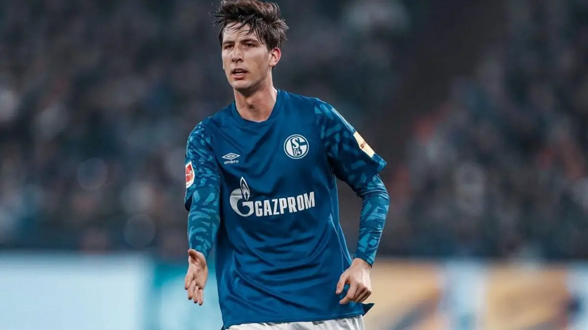 نادي برشلونة يعلن عودة مدافعه خوان ميراندا