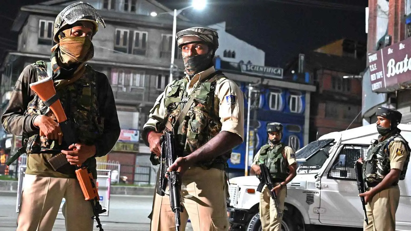 مقتل 5 جنود هنود في هجوم مسلح على منطقة كشمير