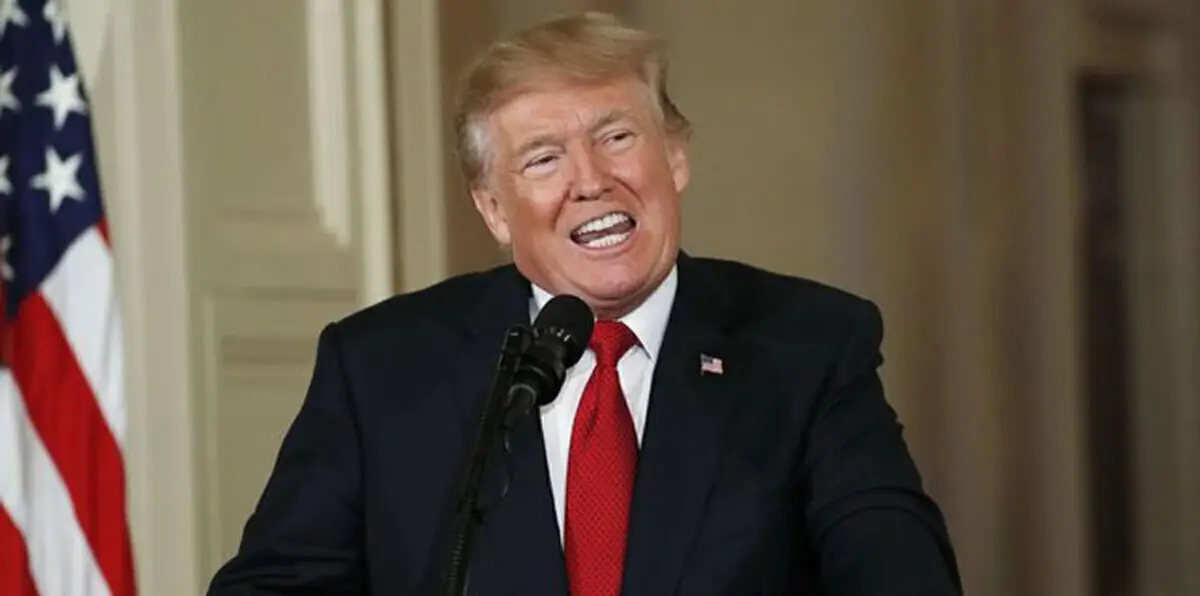 أخطاء دونالد ترامب تدينه