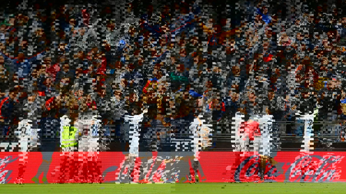 فالنسيا يعمق جراح ريال مدريد ويذيق زيدان الهزيمة الأولى في الدوري الإسباني (فيديو)